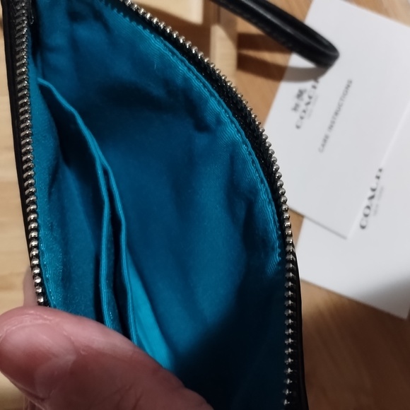Coach Wristlet NWT - Picture 7 of 10
